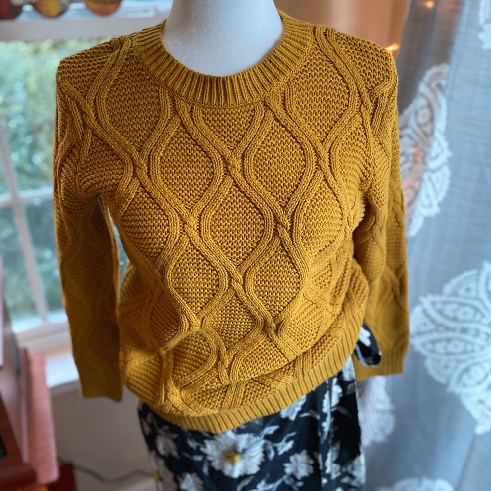 Mustard sweater - M - Old Navy